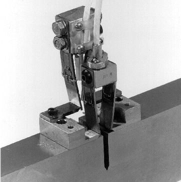 Fig 4. An example of a double clip gauge arrangement at the crack mouth of a fracture toughness test specimen